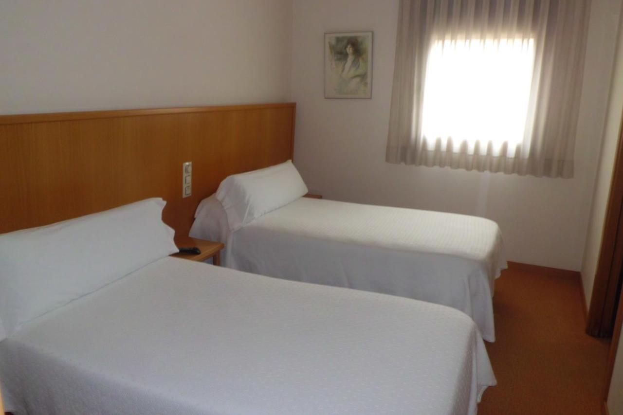 Hostal Palouet De Segarra Bagian luar foto