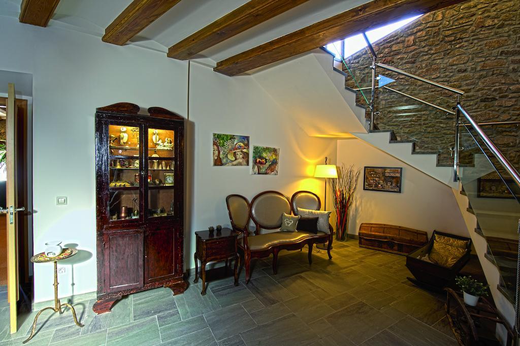 Hostal Palouet De Segarra Bagian luar foto