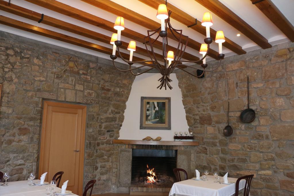 Hostal Palouet De Segarra Bagian luar foto