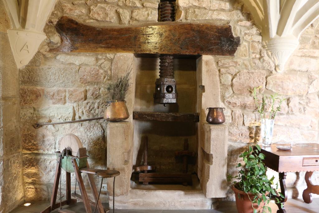 Hostal Palouet De Segarra Bagian luar foto