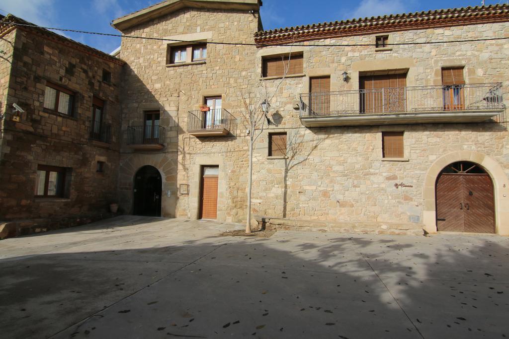 Hostal Palouet De Segarra Bagian luar foto